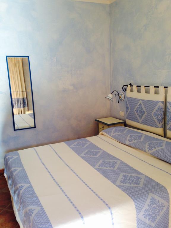 I Mari Di Gallura Suites And Rooms San Teodoro  Chambre photo